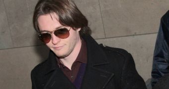 Raffaele Sollecito is officially distancing himself from Amanda Knox in the hope of avoiding 21 years in jail on murder charges