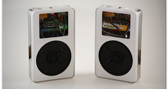 Old iPods modded into speakers for new iPods