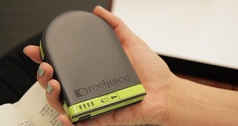 Reeljuice, the Only Portable Power Bank with Retractable Cable – Video