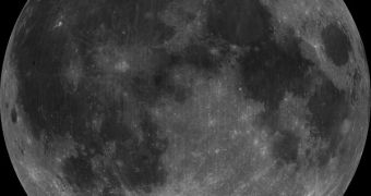 Internal factos caused the differences between the near and the far side of the Moon