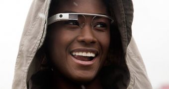 Google Glass gets its first spyware app