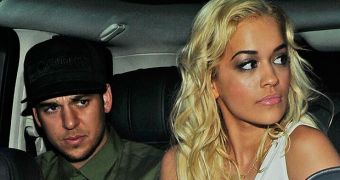 Rob Kardashian is still saying on Twitter Rita Ora cheated with him with “20 dudes”