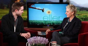 Robert Pattinson puts in appearance on Ellen DeGeneres to talk fans and the crazy things they’d do for him (older pic)