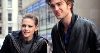 Robert Pattinson Is Mad Jealous of Kristen Stewart’s Co-Star