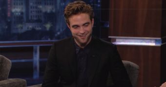 Robert Pattinson is funny, at ease on Jimmy Kimmel Live