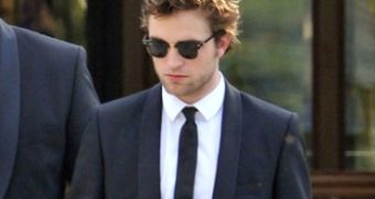 Robert Pattinson Talks ‘Bel Ami’ Love Scenes