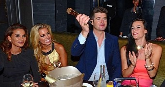 Robin Thicke has been using alcohol to get over his divorce