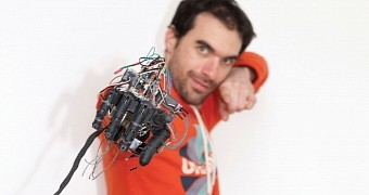 Robotic Prosthetic Hand Gives Audio Specialist Back His Joys in Life