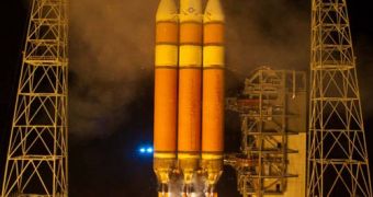 This image shows a United Launch Alliance Delta 4 Heavy rocket launching