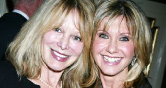 Olivia Newton-John and her sister Rona, who died of brain cancer earlier this month