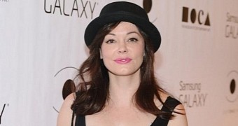 Rose McGowan caught in a scary prank in a New York restaurant