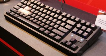 Rosewill RGB80 keyboard