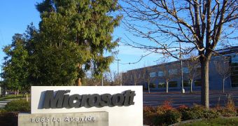 Microsoft said to be working on new Tablet device
