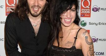 Russell Brand remembers Amy Winehouse in touching tribute