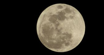 Russia announces 2015 moon shot