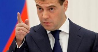 Russia's President Dmitry Medvedev calls LiveJournal attacks outrageous and illegal