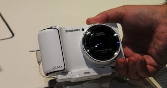 Samsung Galaxy Camera Selling from The Source