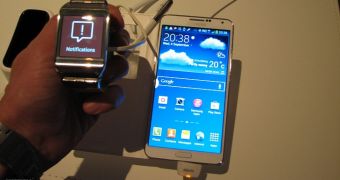 Samsung Galaxy Note 3 and Galaxy Gear