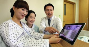 Samsung adds Galaxy tab 10.1 to Kangbuk hospital