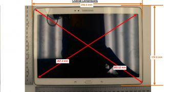 Samsung Galaxy Tab S 10.5 leaks in new photos