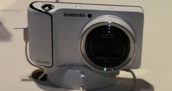 Samsung Galaxy Camera Selling in India at Last