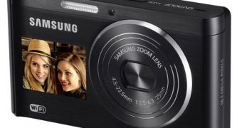 Samsung Launches DV300F Dual Display Wi-Fi Camera