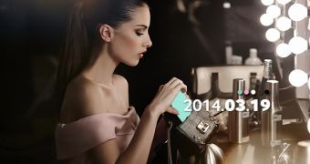 Samsung teases new high-class smartphone for tomorrow