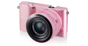 Samsung pink NX1000