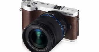 Samsung Updates Firmware for the Lenses on Its NX300 and NX2000 Smart Cameras