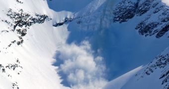 This avalanche was triggered artifically near the Norwegian Geotechnical Institute's avalanche research station at SognogFjordane