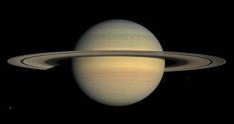 Saturn's pole emit different radio signal variations