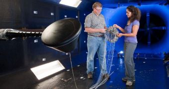 Scale Model of Orion Capsule and Parachute Undergo Tests