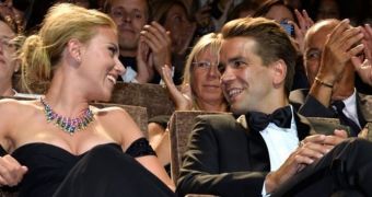Scralett Johansson and Romain Dauriac are expecting a baby together