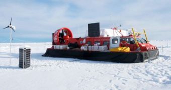 A picture of the Griffon hovercraft, especially modified for Arctic explorations