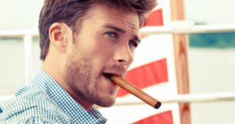 Scott Eastwood bears a striking resemblance to a younger Clint Eastwood, wants to make it on his own