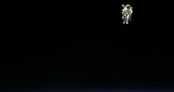 This is NASA astronaut Bruce McCandless, flying untethered about 320 feet (100 meters) away from the shuttle Challenger
