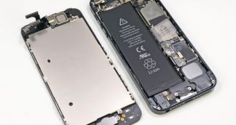 iPhone 5 teardown photo