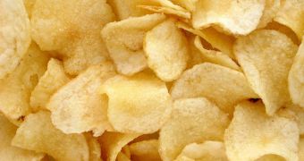 Simply seeing snacks alters brain activity, a new study shows