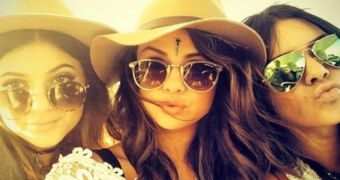 Selena Gomez and the Jenner sisters do the selfie thing at Coachella 2014