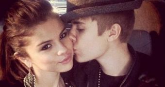 Selena Gomes has her family fearing she'll elope with Justin Bieber and get maried in secret