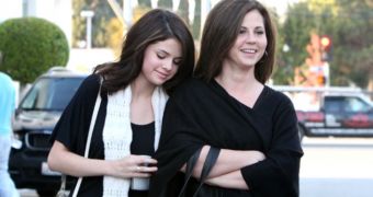 Selena Gomez and her mother / former manager Mandy Teefey