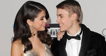 Selena Gomez isn't falling for Justin Bieber's attempts at getting back together
