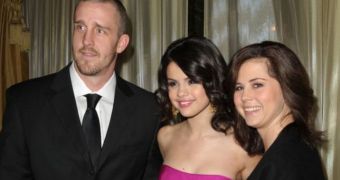 Selena gomez reportedly selling the house her parents live in as revenge for their medling ways