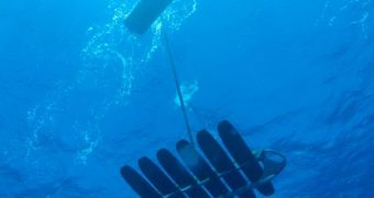 Self-Powered Wave Glider Robot Traverses the Pacific