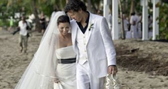 Shania Twain on her wedding day to Frederic Thiebaud