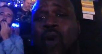 Shaq Lip-Syncs to Beyonce’s “Halo” – Video
