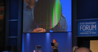 Intel to switch to 32nm CPUs in 2009