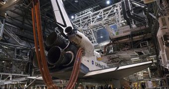 Shuttle Endeavor at the OPF 2, before being rolled out to the VAB