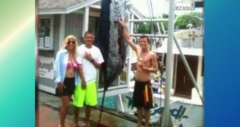 Sterling Ellis caught an 11-foot (3.35-m) long, 759-pound (345-kg) merlin