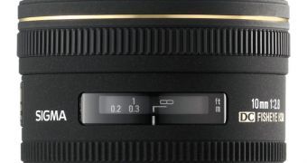 10mm f/2.8 EX DC